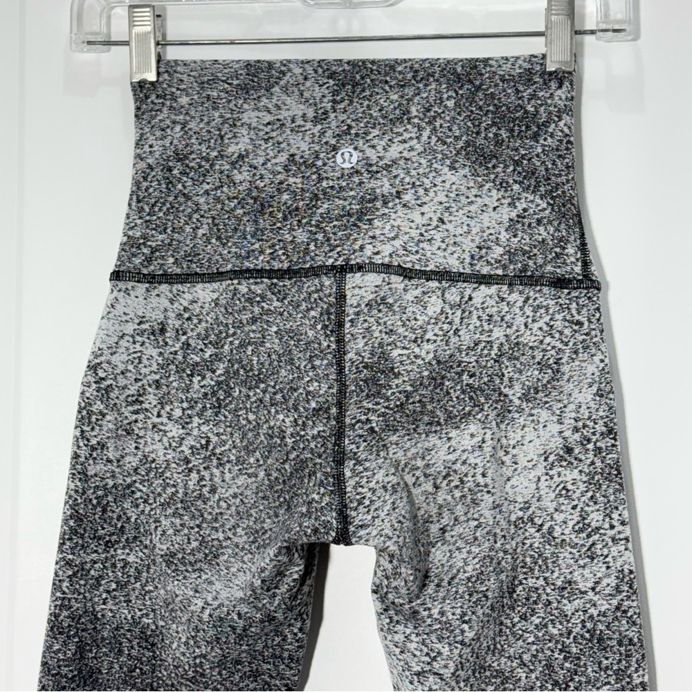 Lululemon Wunder Under Crop (Hi-Rise) Luon Spray Jacquard White Black Leggings 4 - Picture 8 of 13
